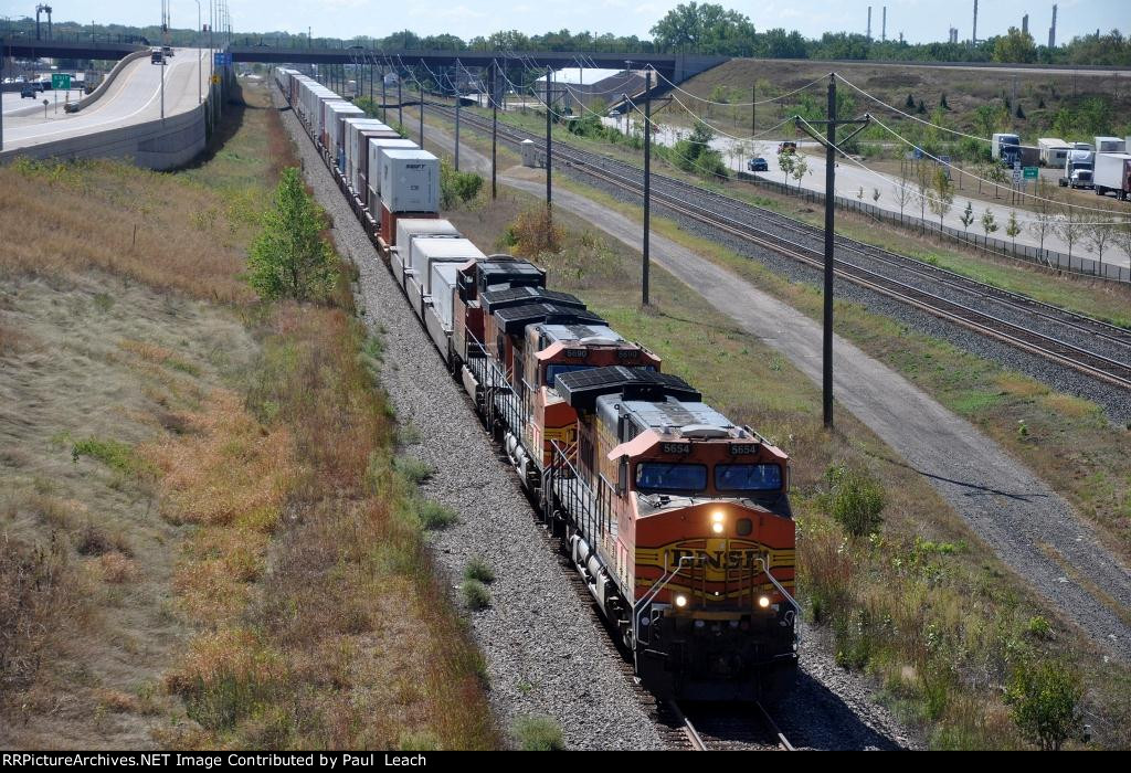 Intermodal rolls west